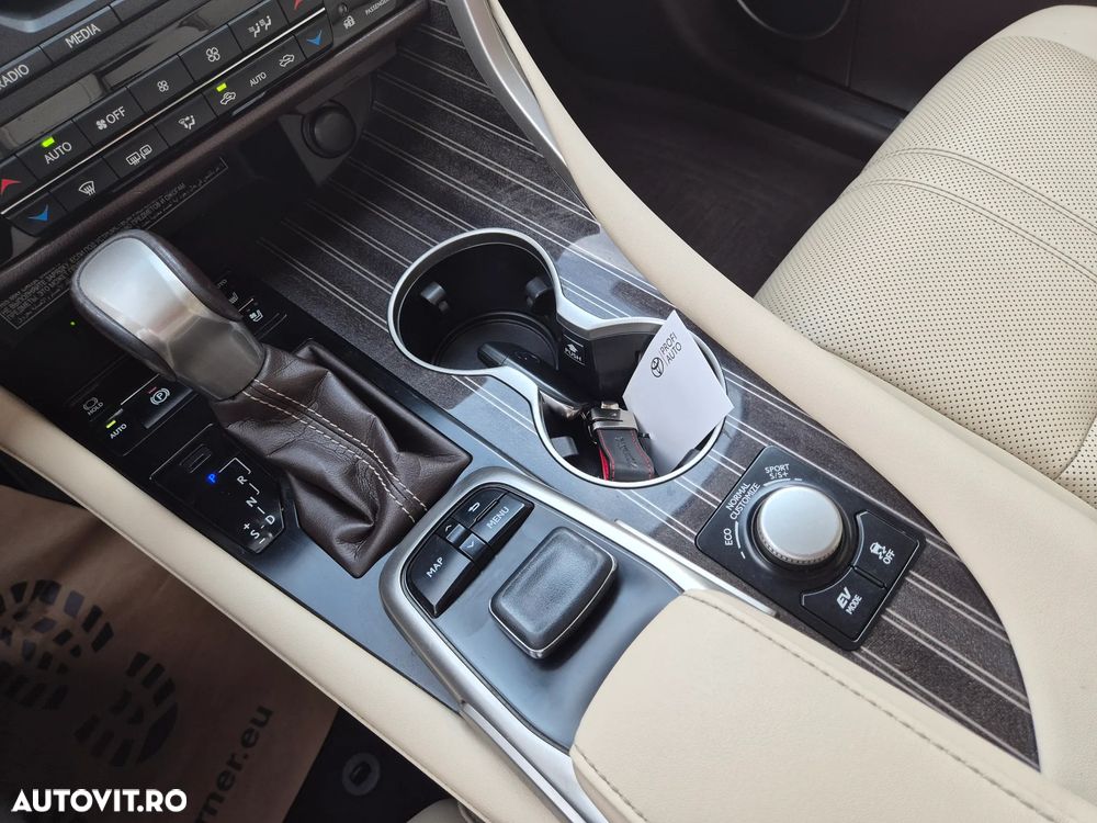 Lexus Seria RX 450h Aut. Luxury (trapa panoramica) - 32