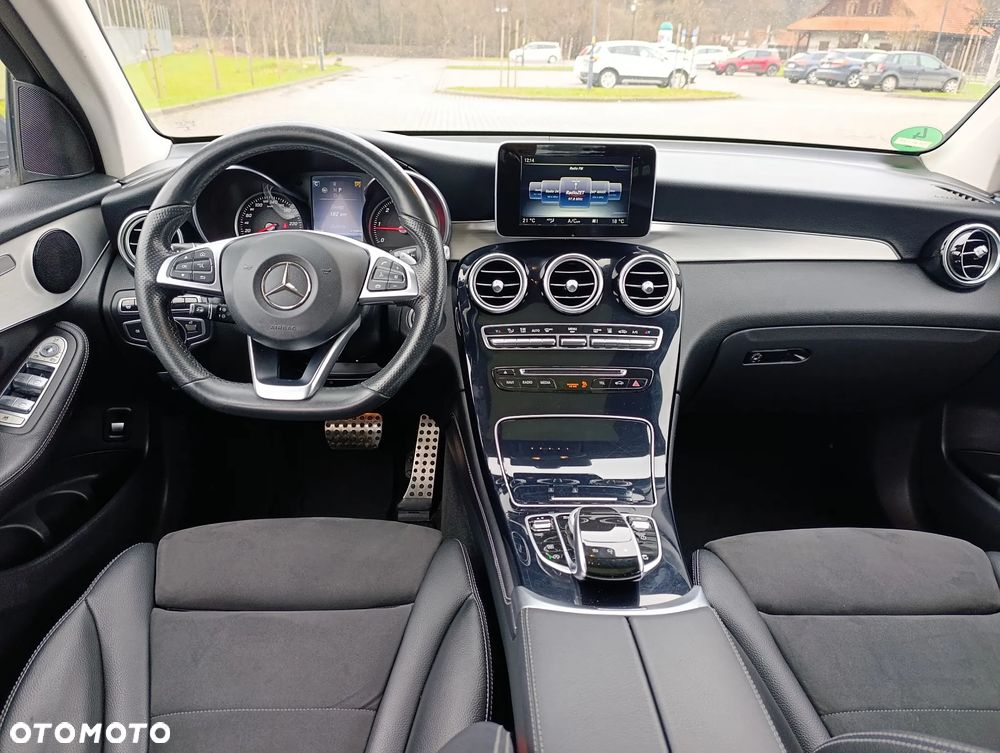 Mercedes-Benz GLC 220 d 4Matic 9G-TRONIC AMG Line - 21
