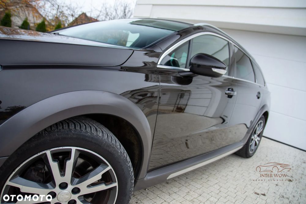 Peugeot 508 RXH Hybrid4 - 37