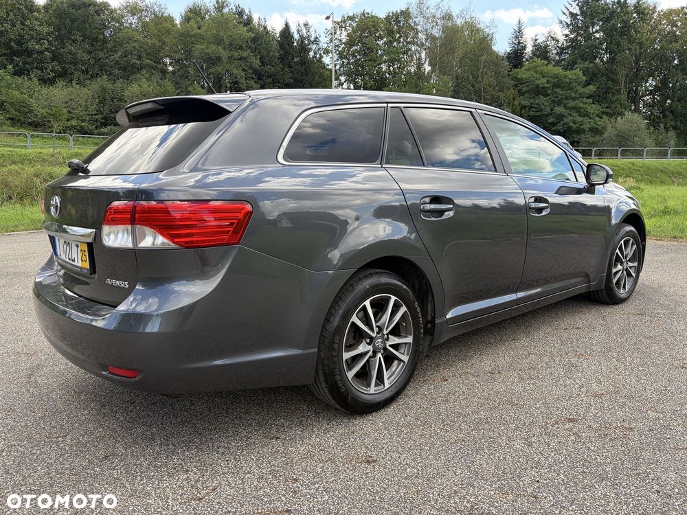 Toyota Avensis - 3