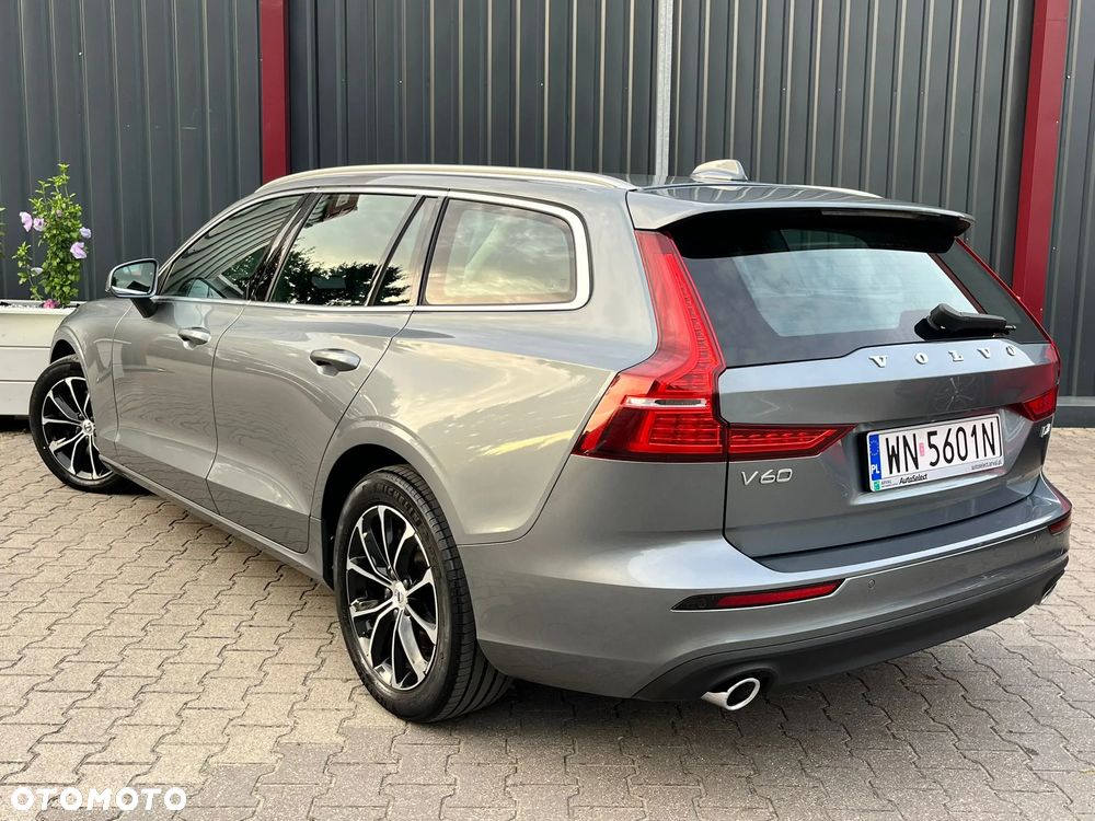 Volvo V60 D4 Momentum Pro - 38