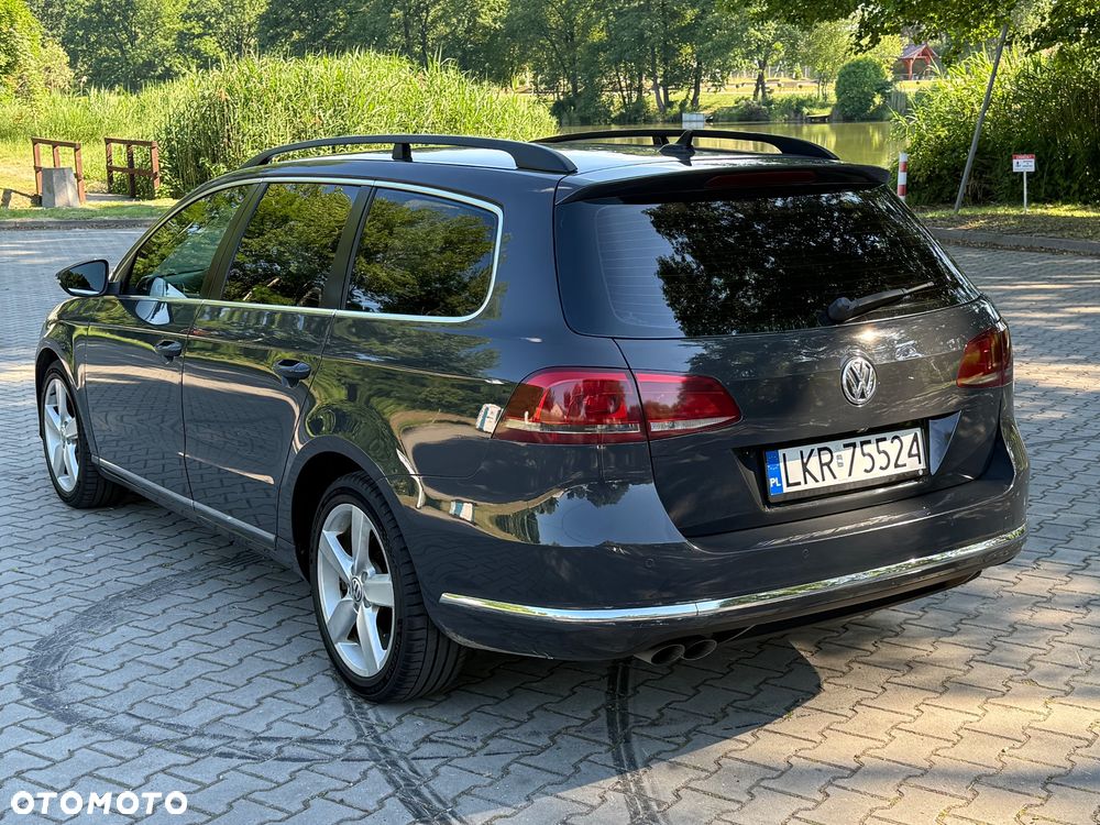 Volkswagen Passat 2.0 TDI Comfortline - 8