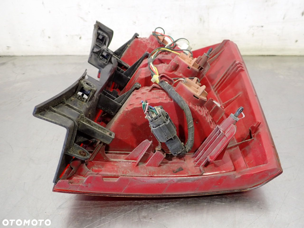 LAMPA LEWA TYLNA KIA CARENS III 92401-100L - 6