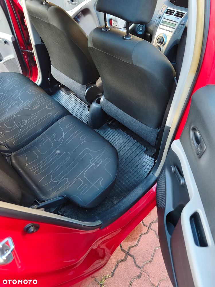Toyota Yaris - 9