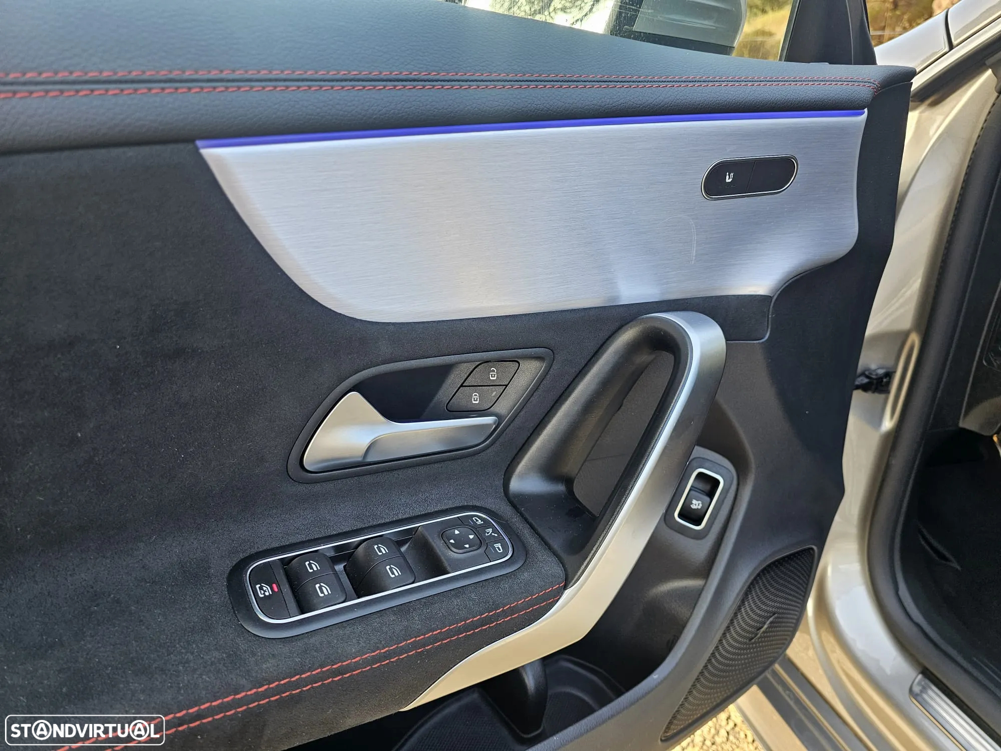 Mercedes-Benz CLA 180 d Shooting Brake 7G-DCT AMG Line - 9