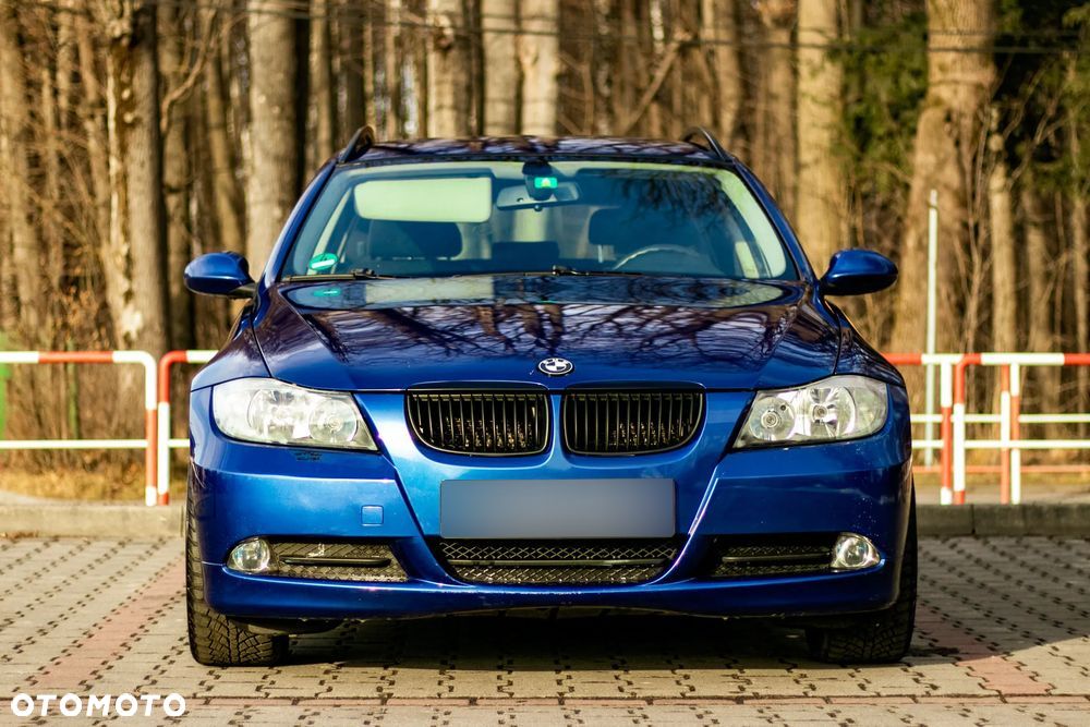 BMW Seria 3 318i - 8