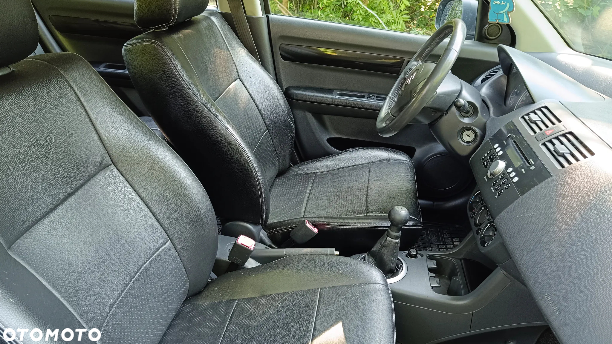 Suzuki Swift - 14