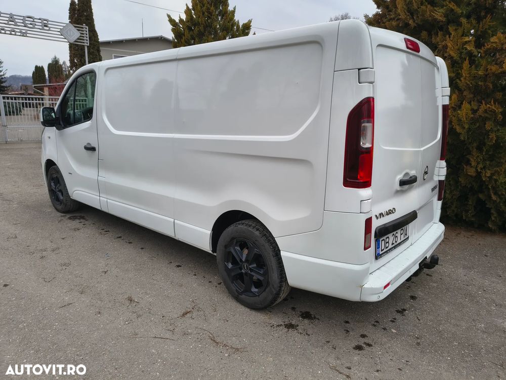 Opel Vivaro - 1
