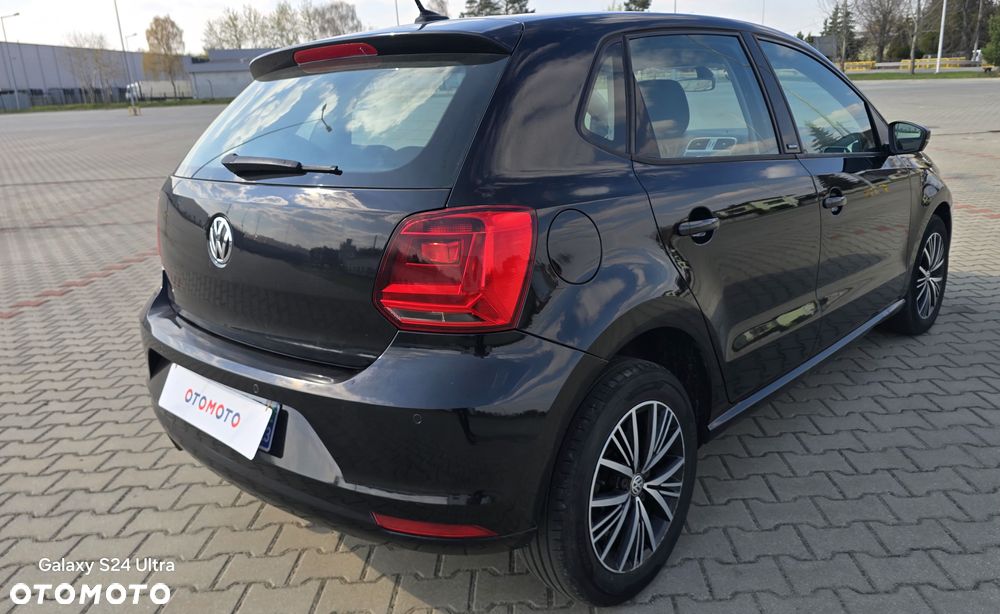 Volkswagen Polo 1.4 TDI Blue Motion Technology Allstar - 16