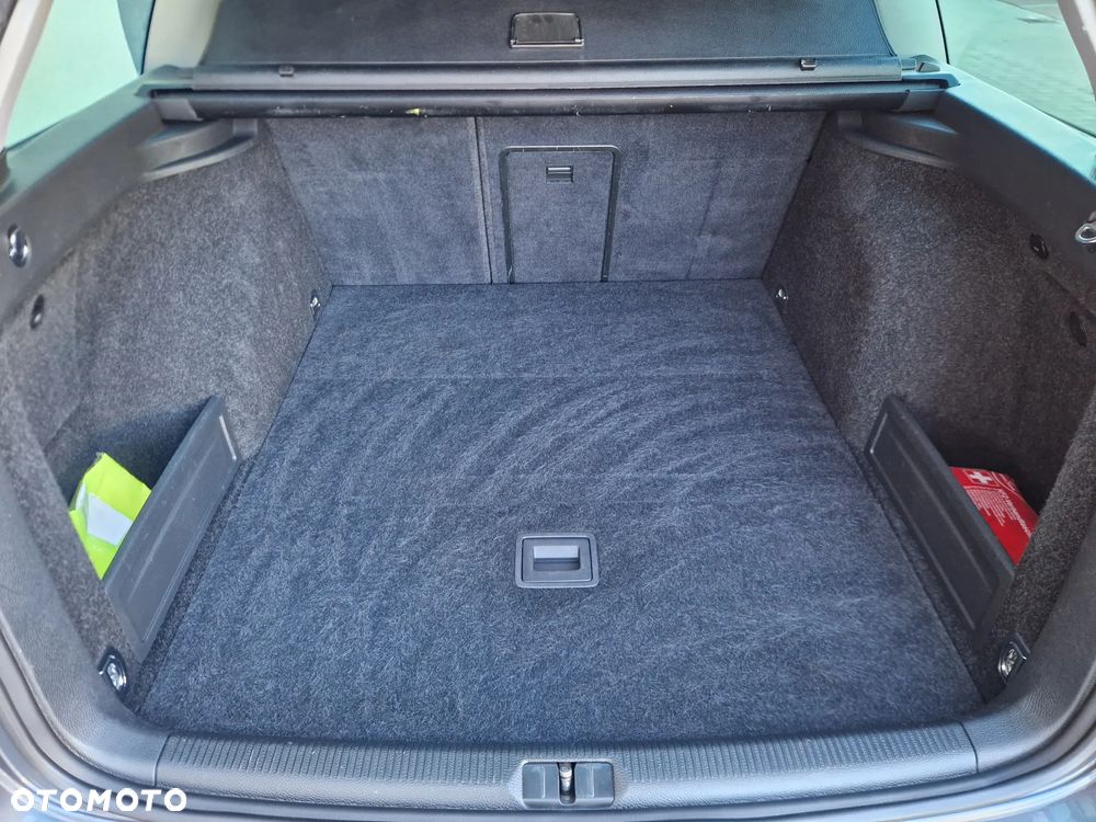 Volkswagen Passat Variant 2.0 Blue TDI DPF Comfortline - 8