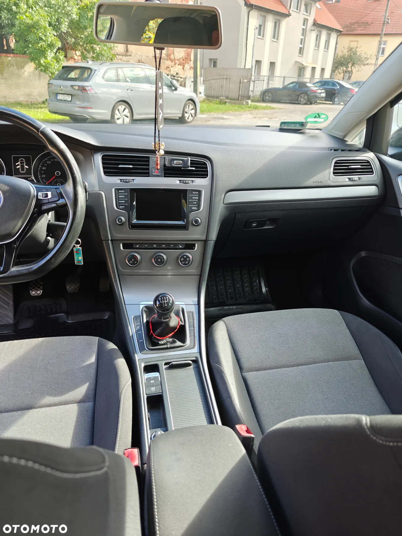 Volkswagen Golf 1.6 TDI 4Motion BlueMotion Technology Comfortline - 11