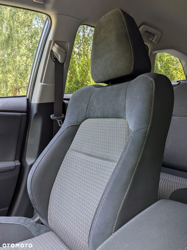 Toyota Auris Hybrid 135 Premium - 26