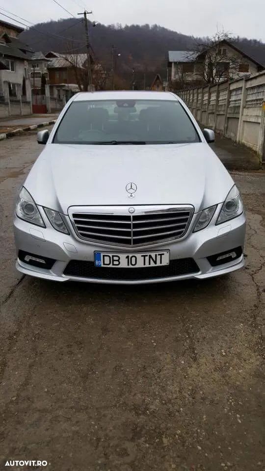 Mercedes-Benz E 250 BlueTEC 4MATIC - 1