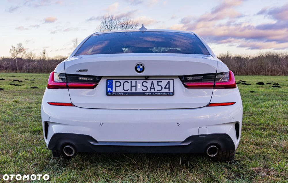 BMW Seria 3 320i xDrive M Sport Sport - 9