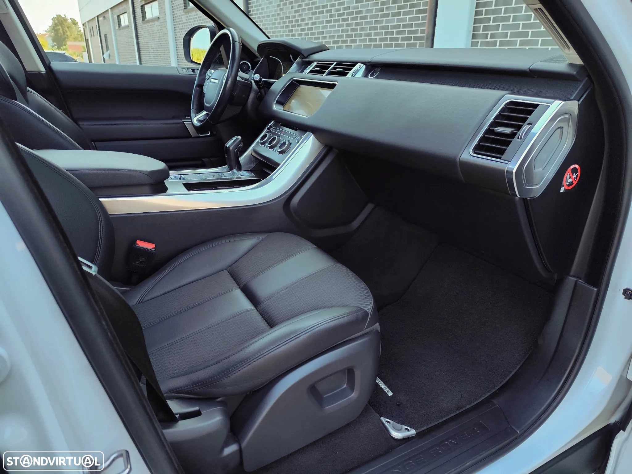 Land Rover Range Rover Sport 2.0 SD4 S - 14