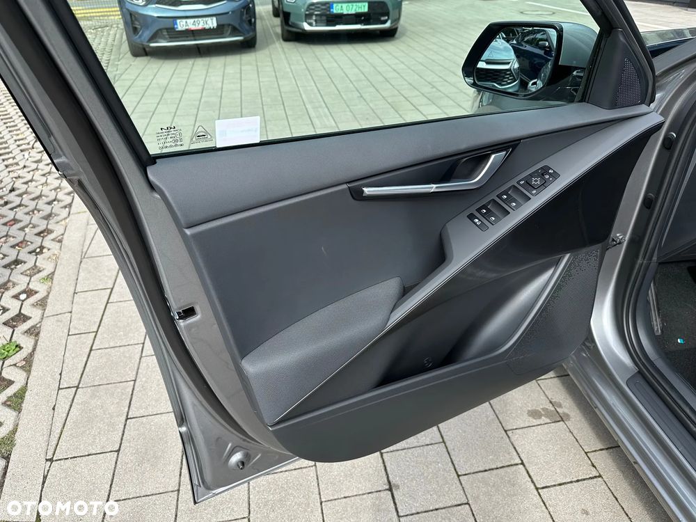 Kia Niro 1.6 GDI Hybrid Business Line - 3