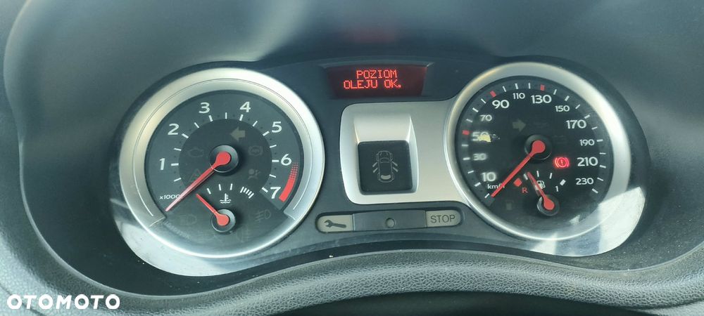 Renault Clio 1.2 16V Authentique - 11