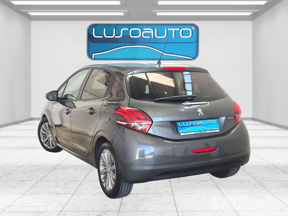 Peugeot 208 1.6 BlueHDi Style — fotografia 6