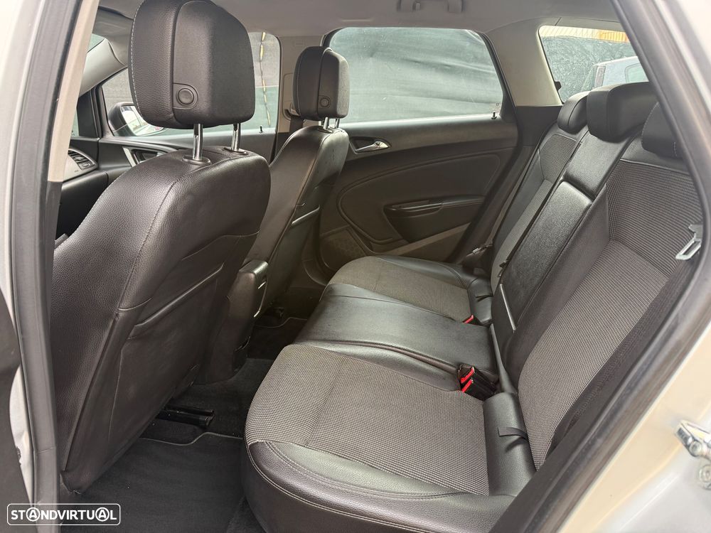 Opel Astra Sports Tourer 1.7 CDTi Cosmo - 11