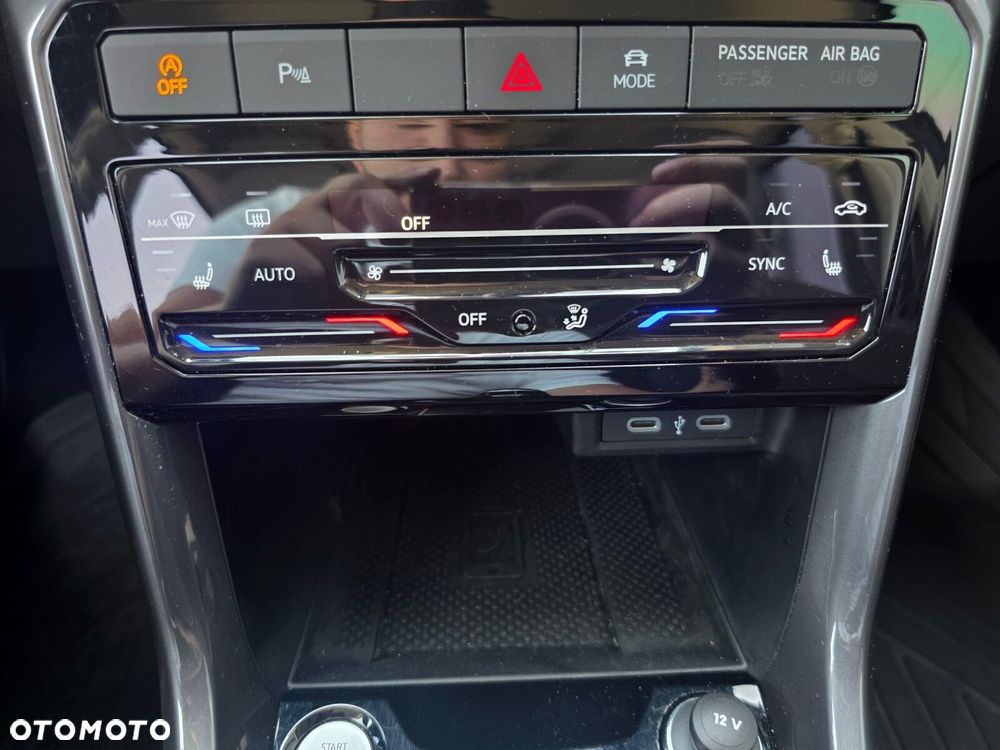 Volkswagen T-Cross 1.5 TSI ACT Style DSG - 21