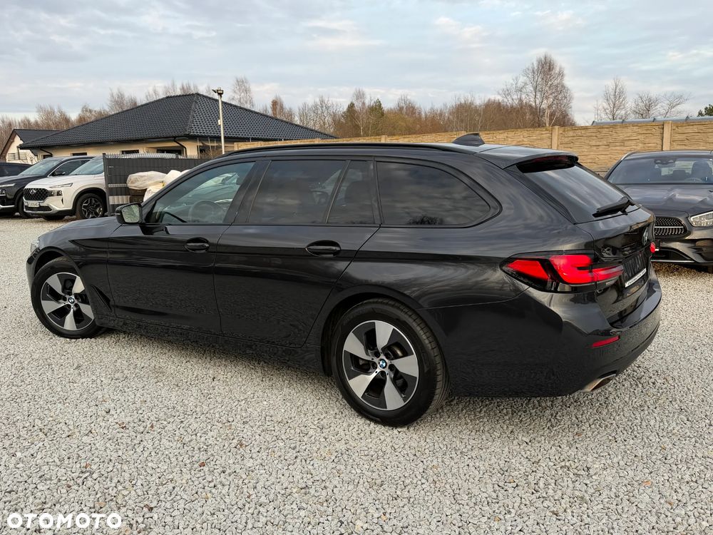 BMW Seria 5 520d Luxury Line - 10