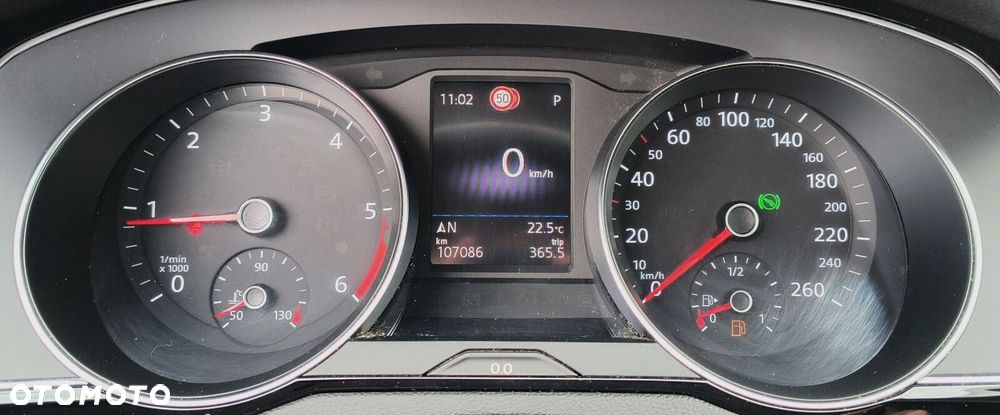 Volkswagen Passat - 16