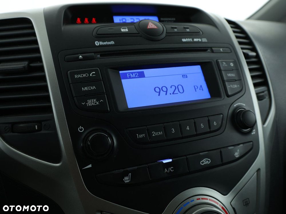Hyundai ix20 - 12
