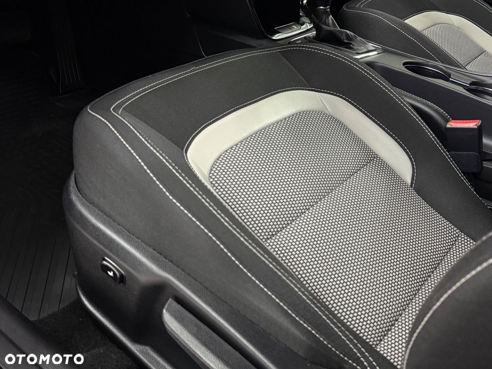 Kia Ceed 1.6 GDI M DCT - 10