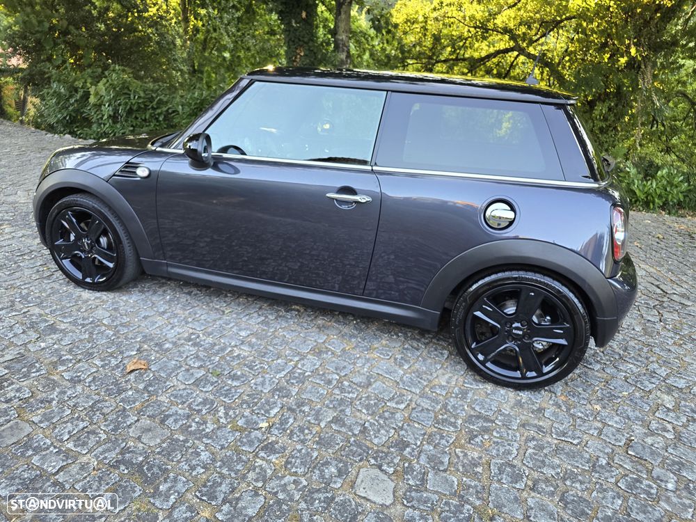 MINI 3 Portas Cooper D - 2