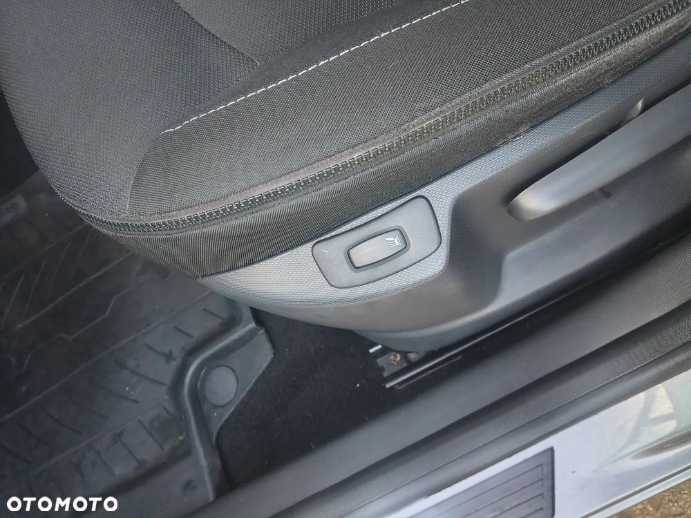 Renault Captur (ENERGY) TCe 90 LIFE - 12