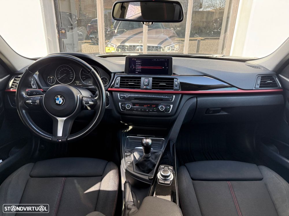 BMW 320 d Pack M - 15