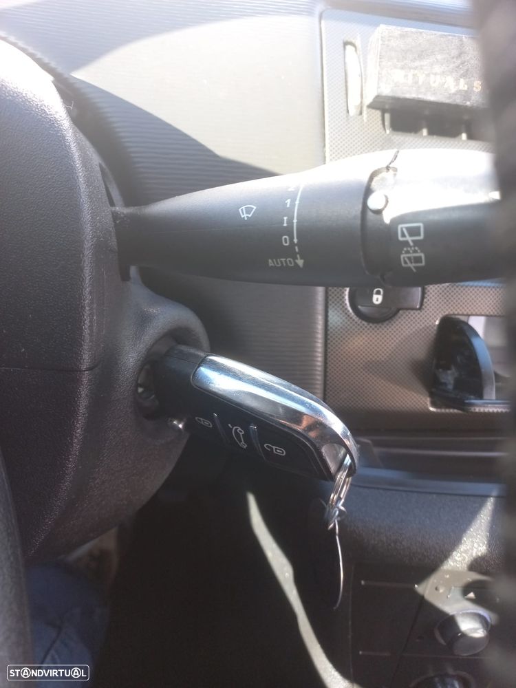 Citroën C4 1.6 HDi 110 VTS - 15