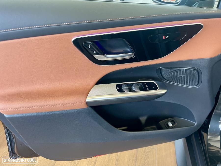 Mercedes-Benz GLC 300 de 4Matic - 36