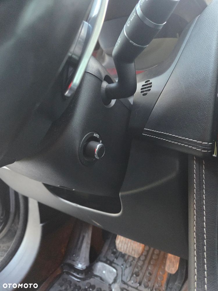 Jaguar F-Pace 30d AWD R-Sport - 18