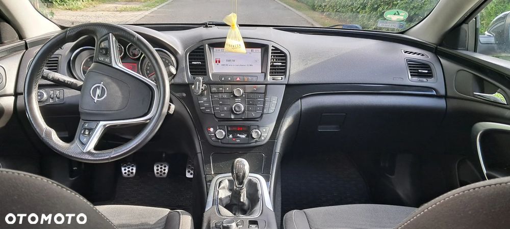 Opel Insignia - 10