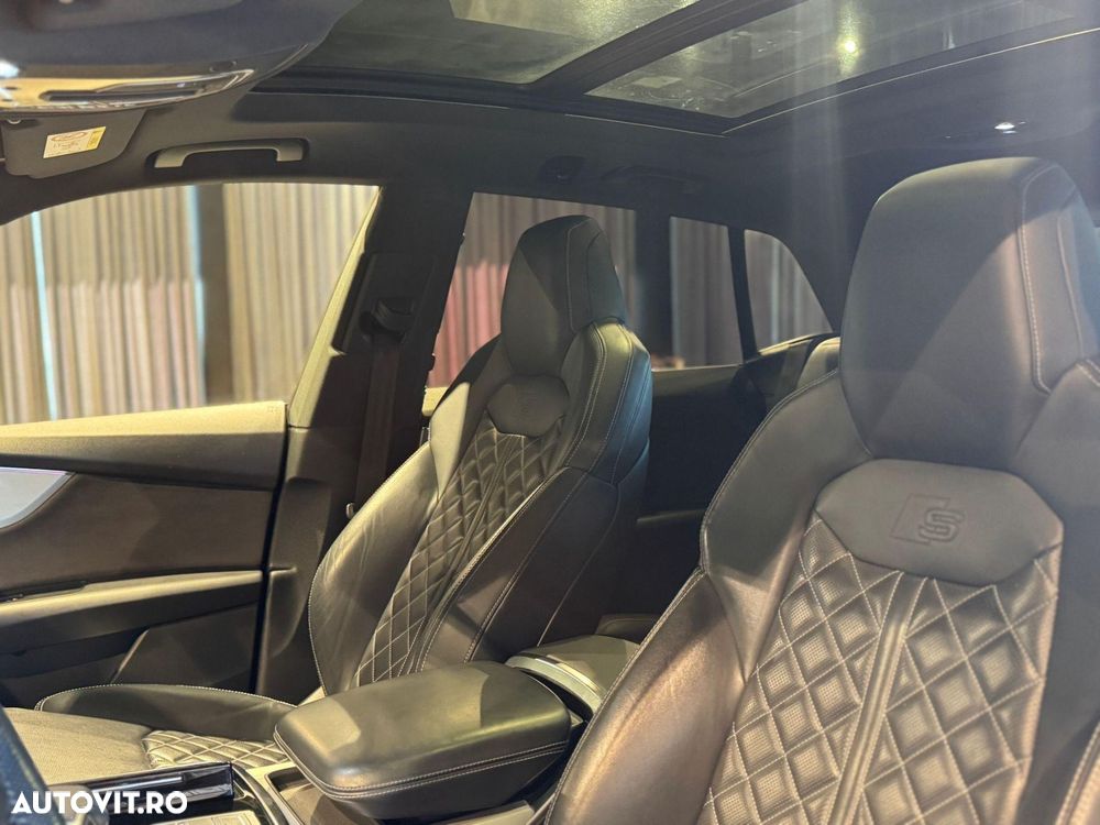 Audi SQ8 - 26