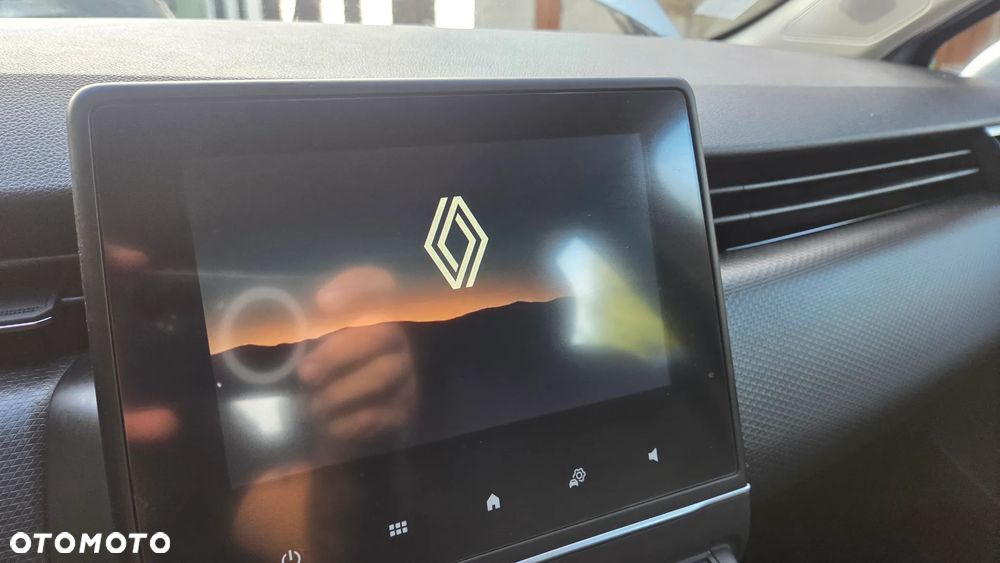Renault Clio TCe 90 X-tronic EVOLUTION - 13
