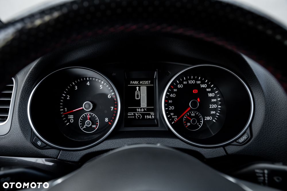 Volkswagen Golf 2.0 GTI - 36