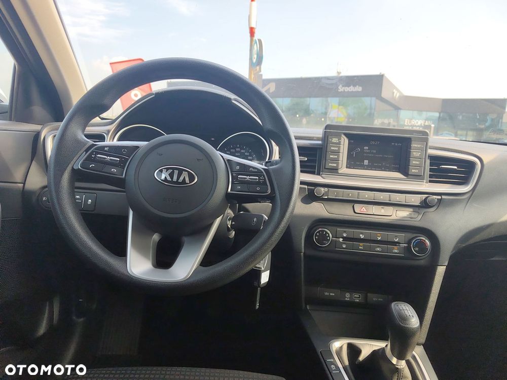 Kia Ceed - 14