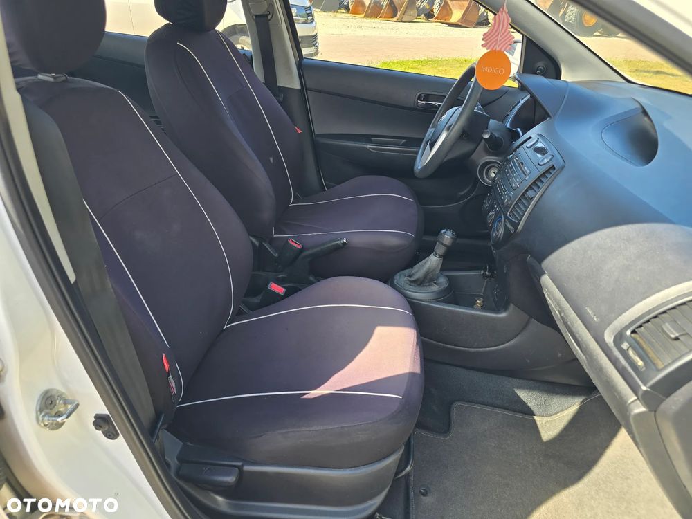 Hyundai i20 1.2 Classic - 32