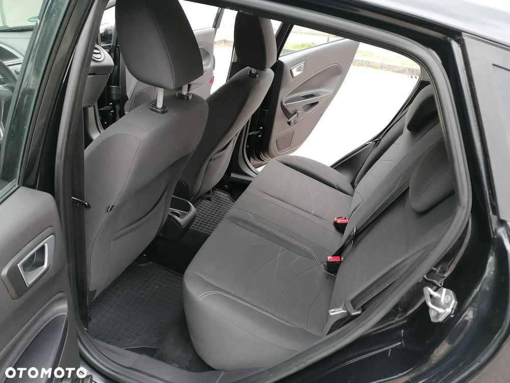 Ford Fiesta 1.25 Ambiente - 23