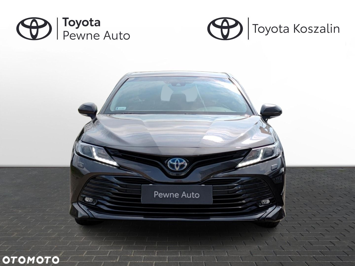 Toyota Camry - 5