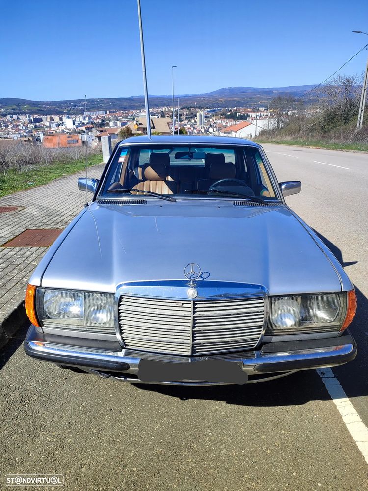 Mercedes-Benz W123 (1976-1986) - 1