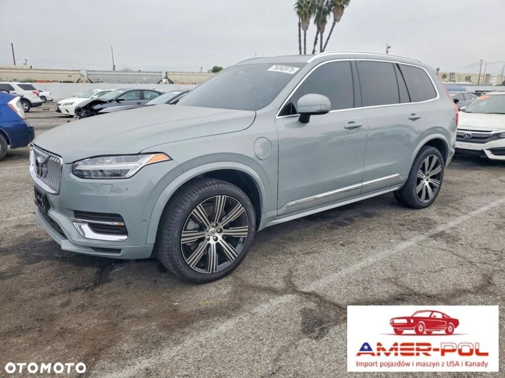 Volvo XC 90 - 1