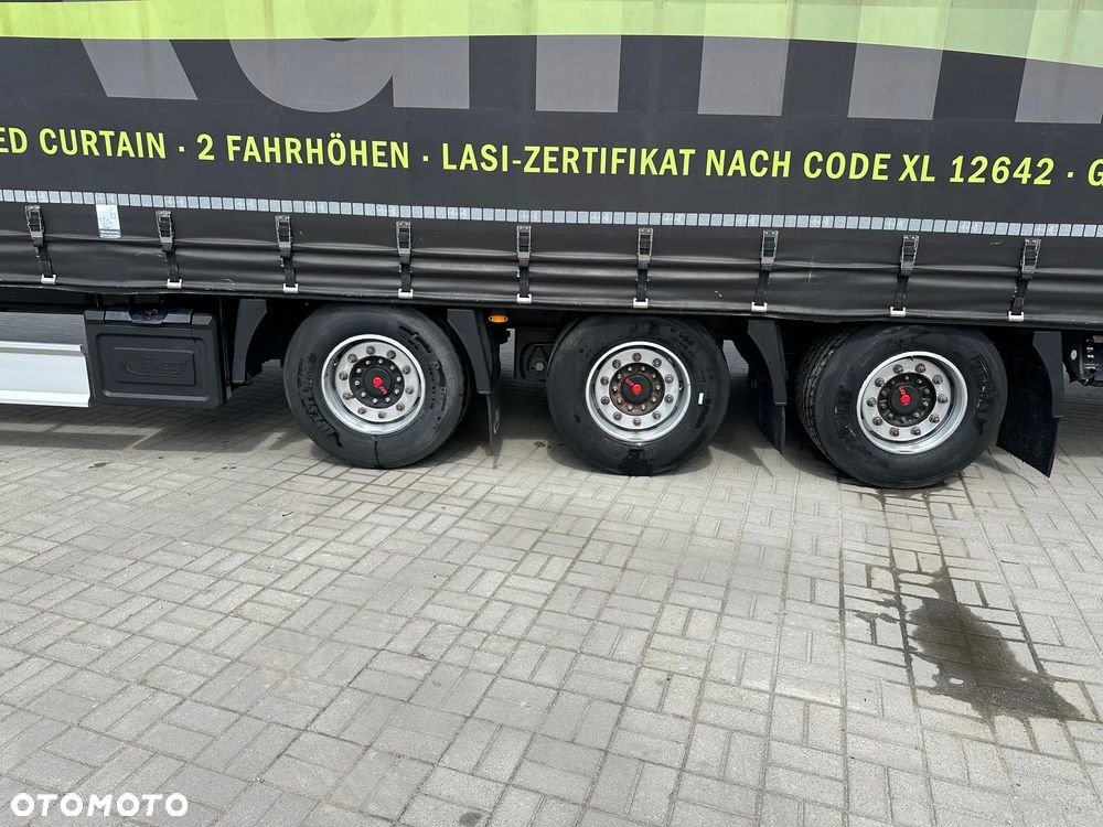 Fliegl kurtynowa Mega - 5