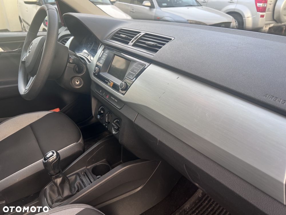 Skoda Fabia - 12