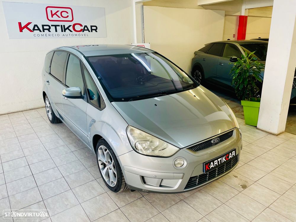 Ford S-Max 2.0 TDCi Titanium 7L - 4