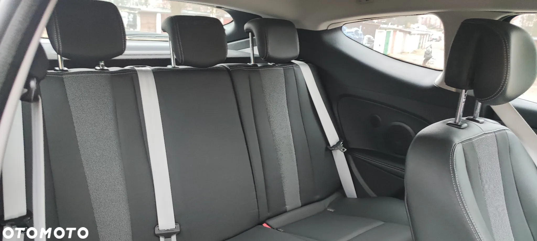 Renault Megane Grandtour ENERGY TCe 115 Start & Stop Bose Edition - 34