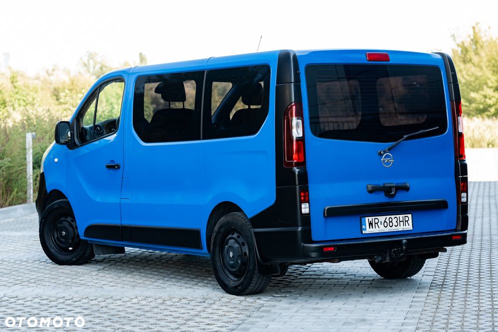 Opel Vivaro - 10