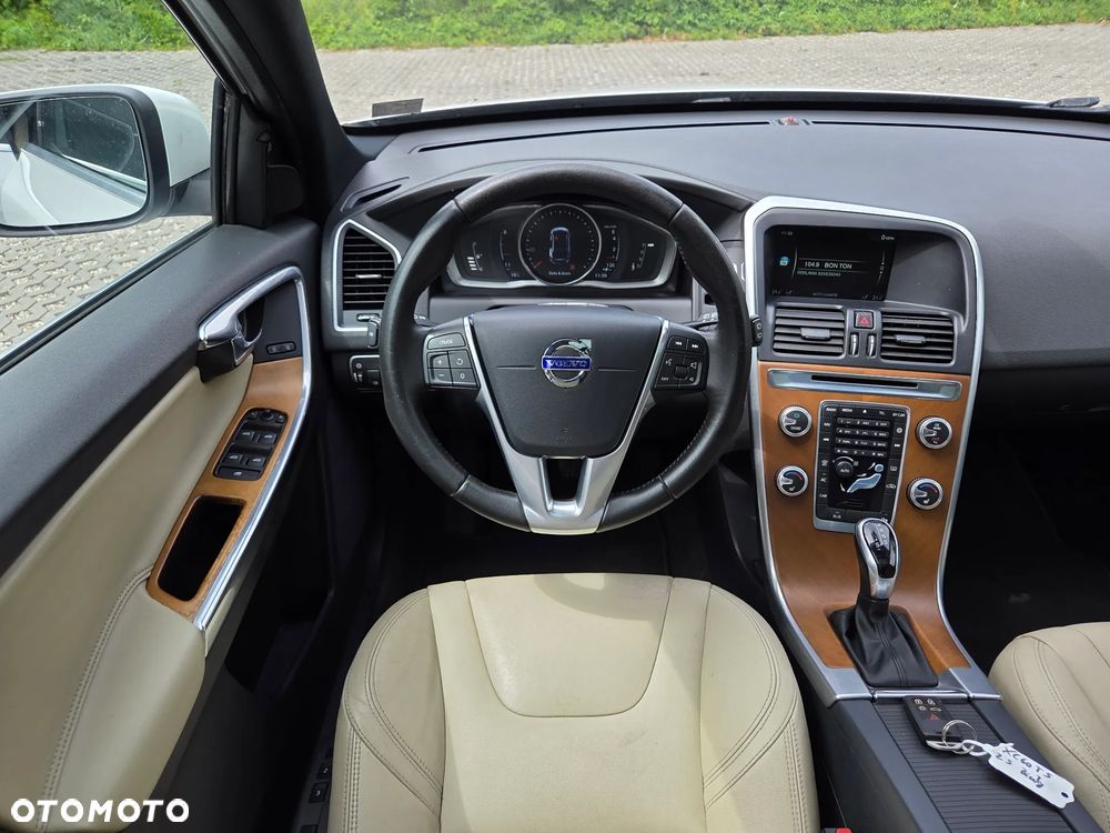Volvo XC 60 T5 AWD Summum - 10